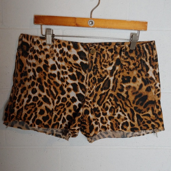 leopard print shorts denim